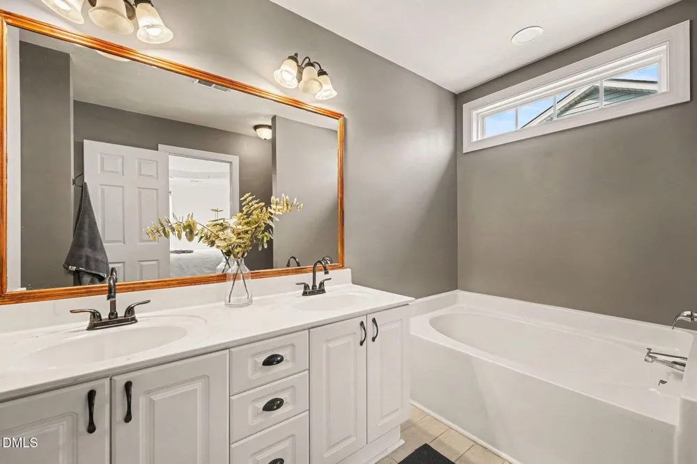 456 Texanna Way Holly Springs, NC 27540