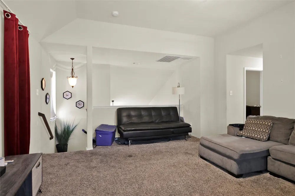 4951 Eyrie Court Grand Prairie, TX 75052