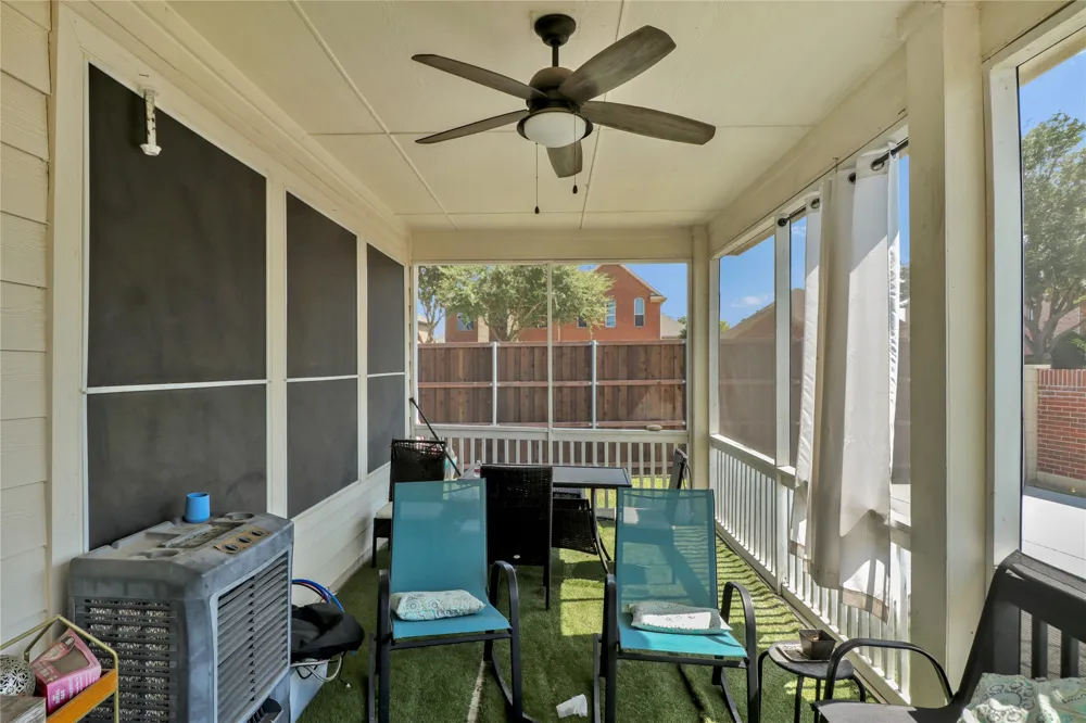 4951 Eyrie Court Grand Prairie, TX 75052