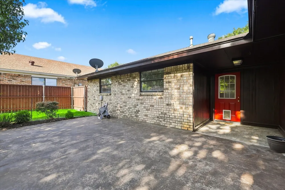 1903 Big Sky Drive Lewisville, TX 75077