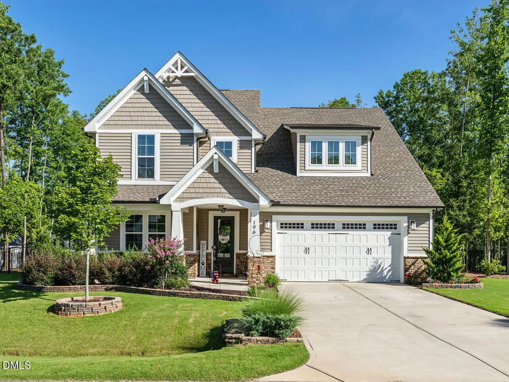 196 W Amber Oak Drive Selma, NC 27576