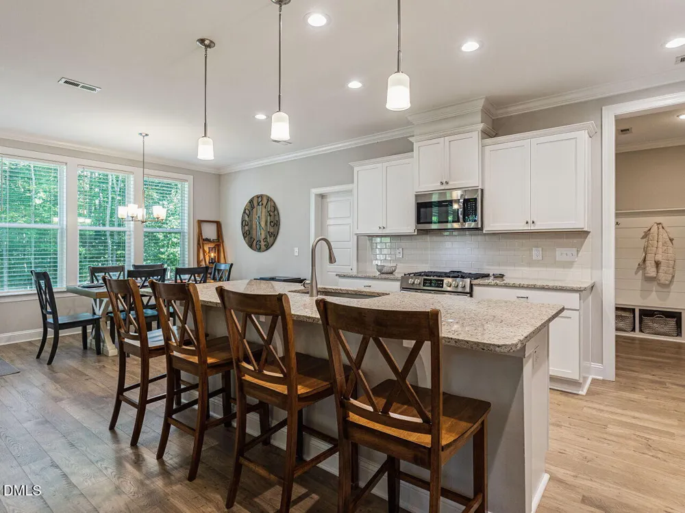 196 W Amber Oak Drive Selma, NC 27576