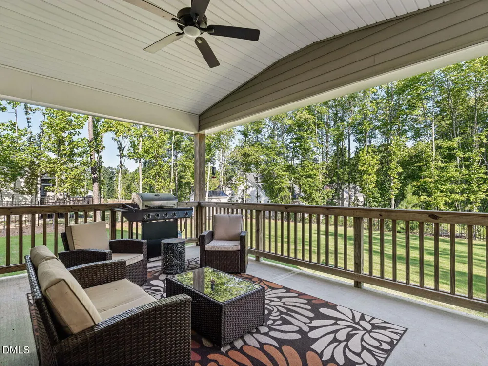 196 W Amber Oak Drive Selma, NC 27576