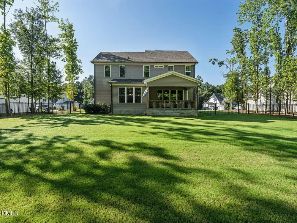 196 W Amber Oak Drive Selma, NC 27576