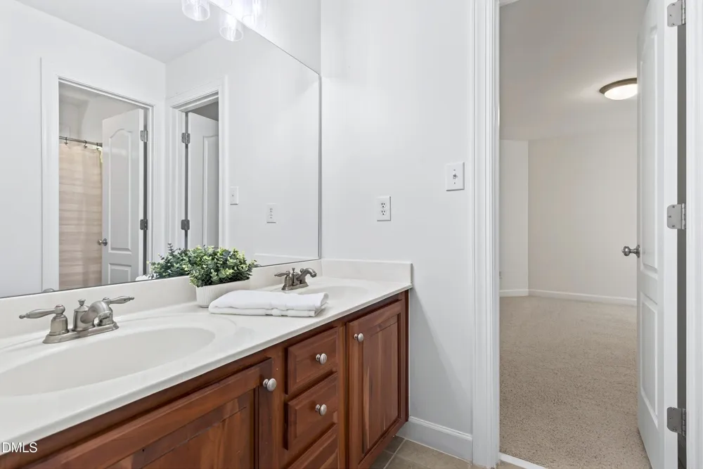 808 City Walls Street Cary, NC 27513