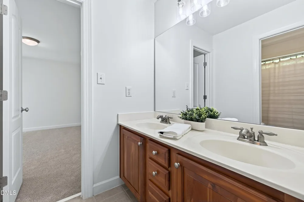 808 City Walls Street Cary, NC 27513