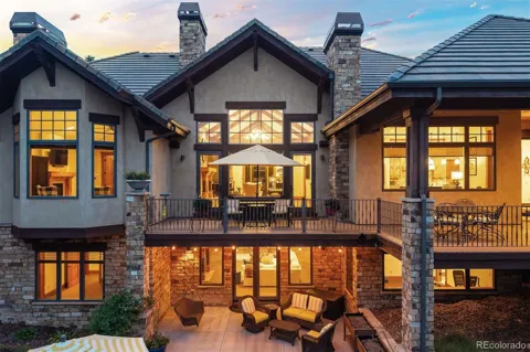 958 Westchester Circle