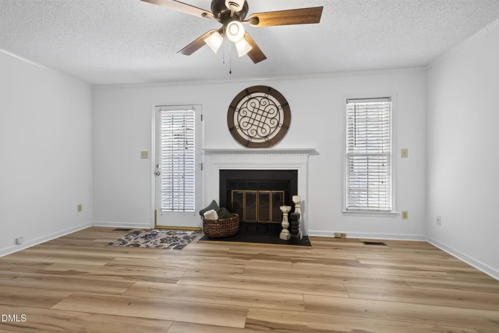 118 Greenmont Lane Cary, NC 27511