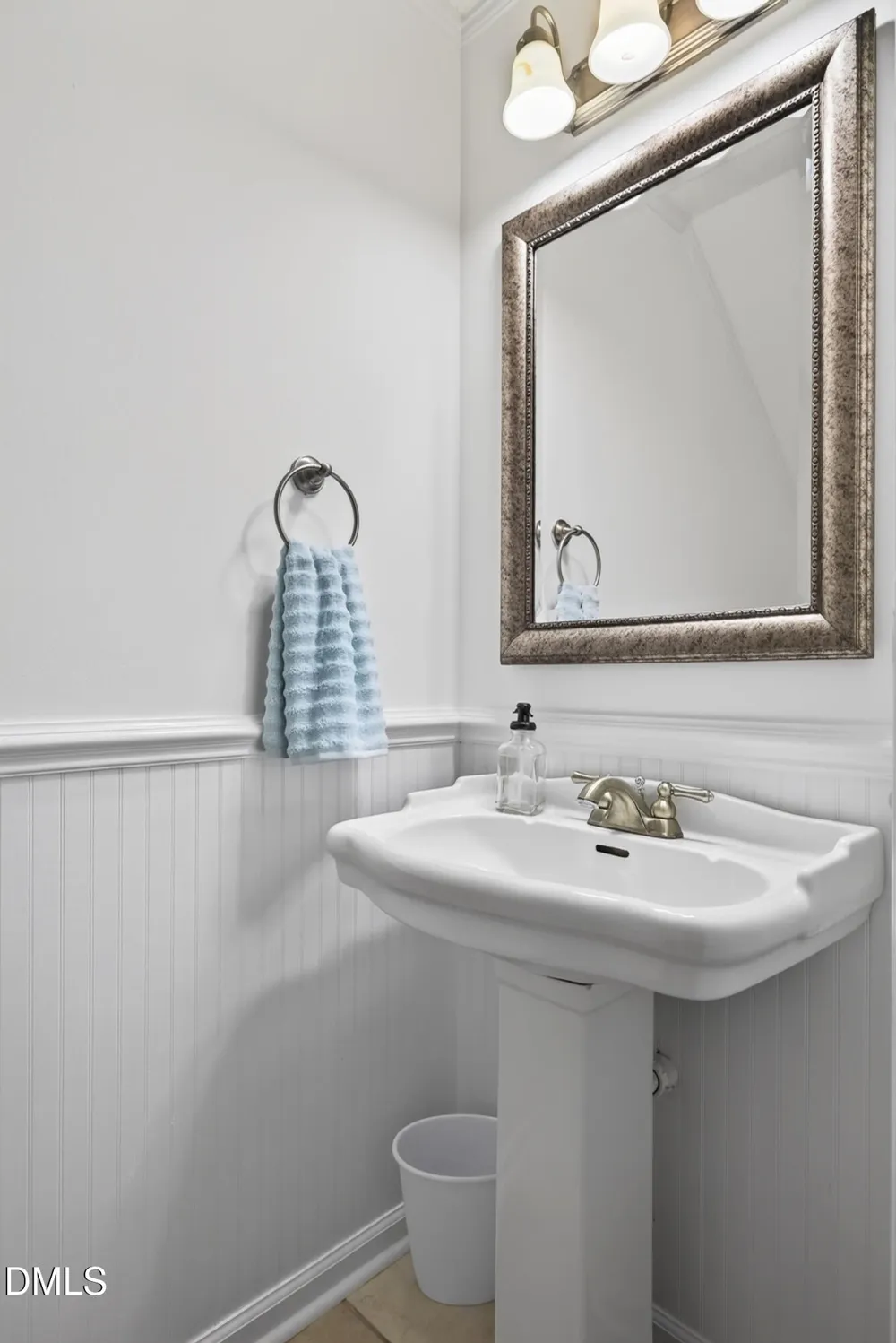 118 Greenmont Lane Cary, NC 27511