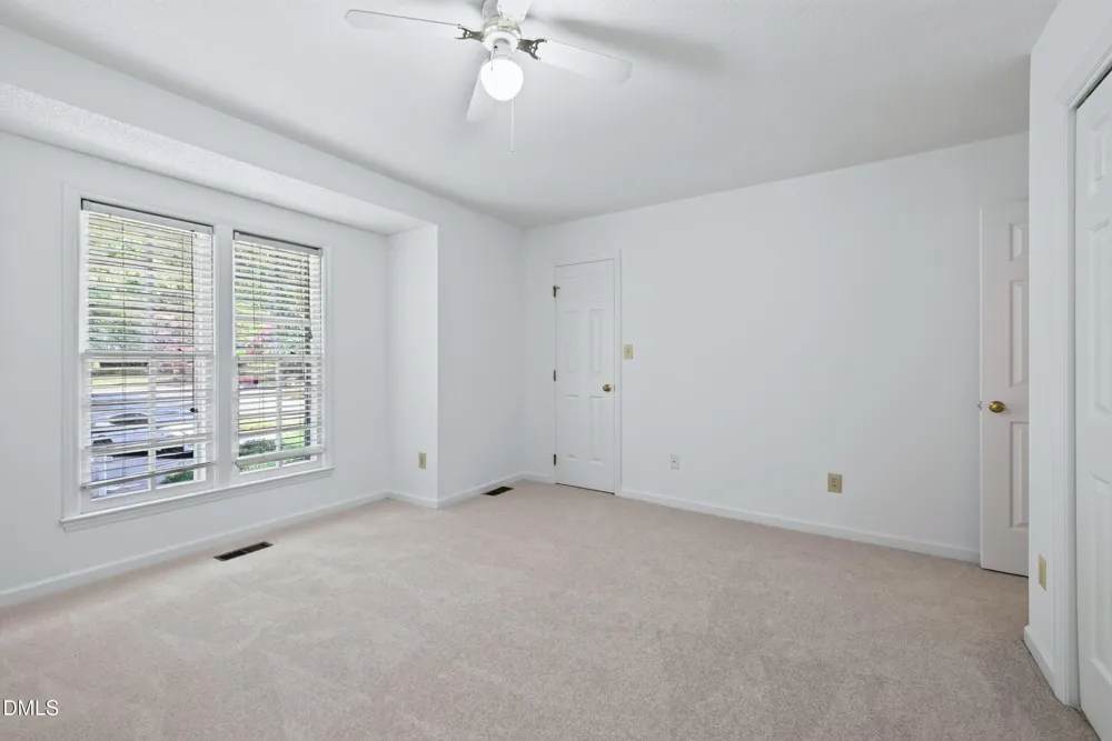 118 Greenmont Lane Cary, NC 27511