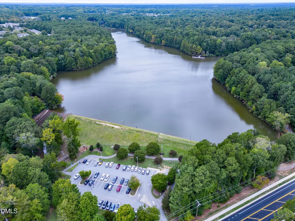 118 Greenmont Lane Cary, NC 27511