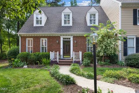 6106 Parker Croft Court