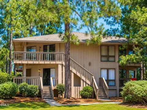 220 Foxkroft Drive