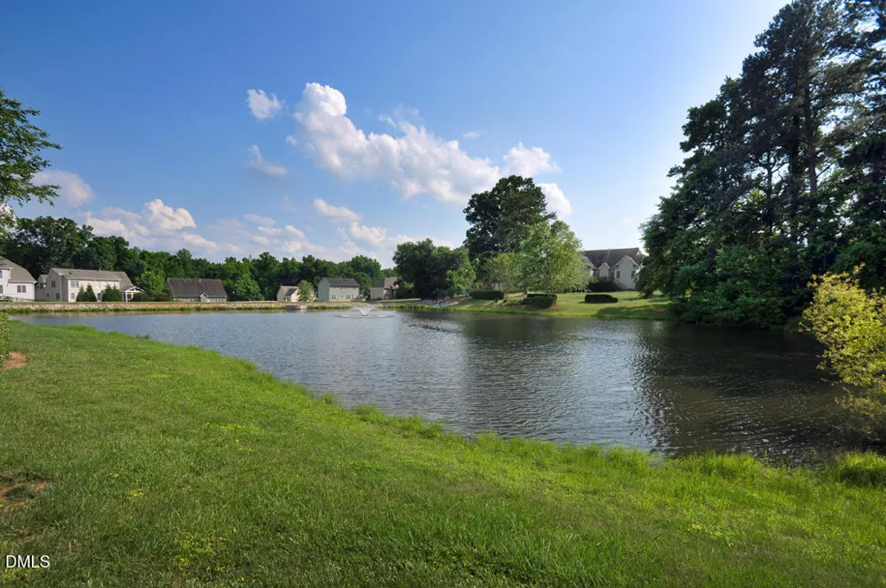 73 Knobhill Lane Pittsboro, NC 27312