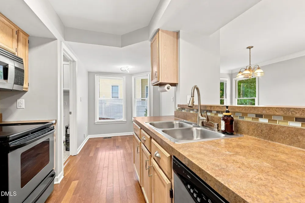 5 Thames Court Greensboro, NC 27455