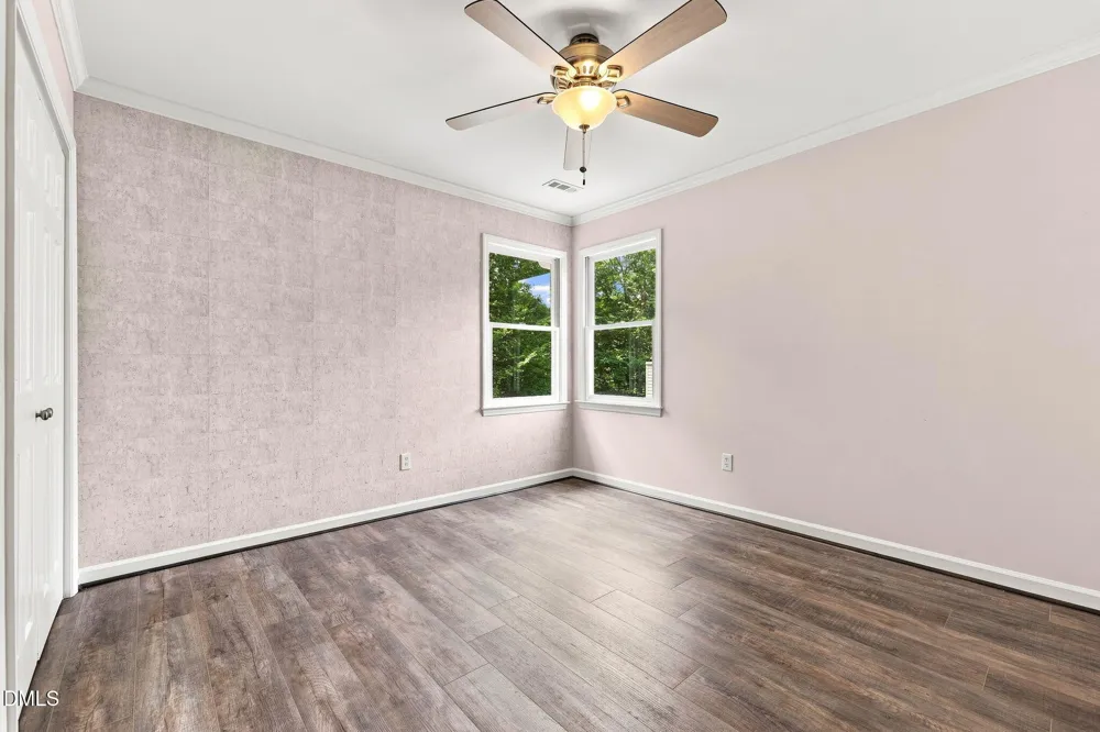 5 Thames Court Greensboro, NC 27455