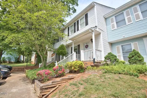 10 Grove Park Road