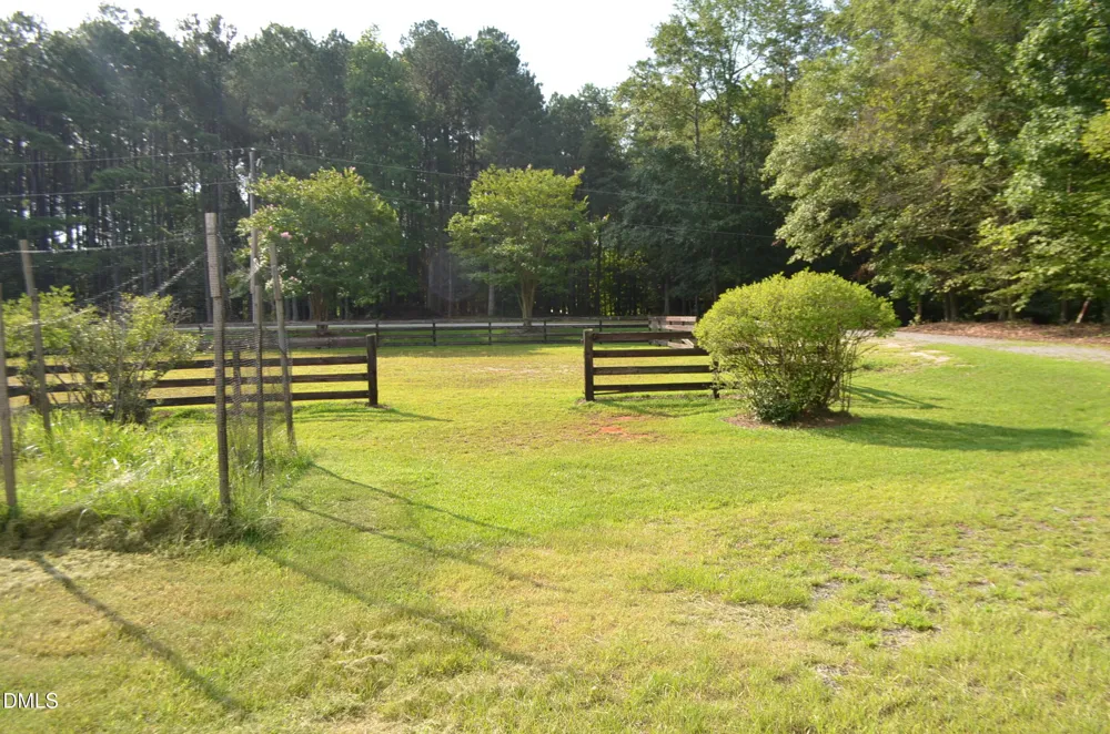 1212 Happy Hunting Hills Drive Holly Springs, NC 27540
