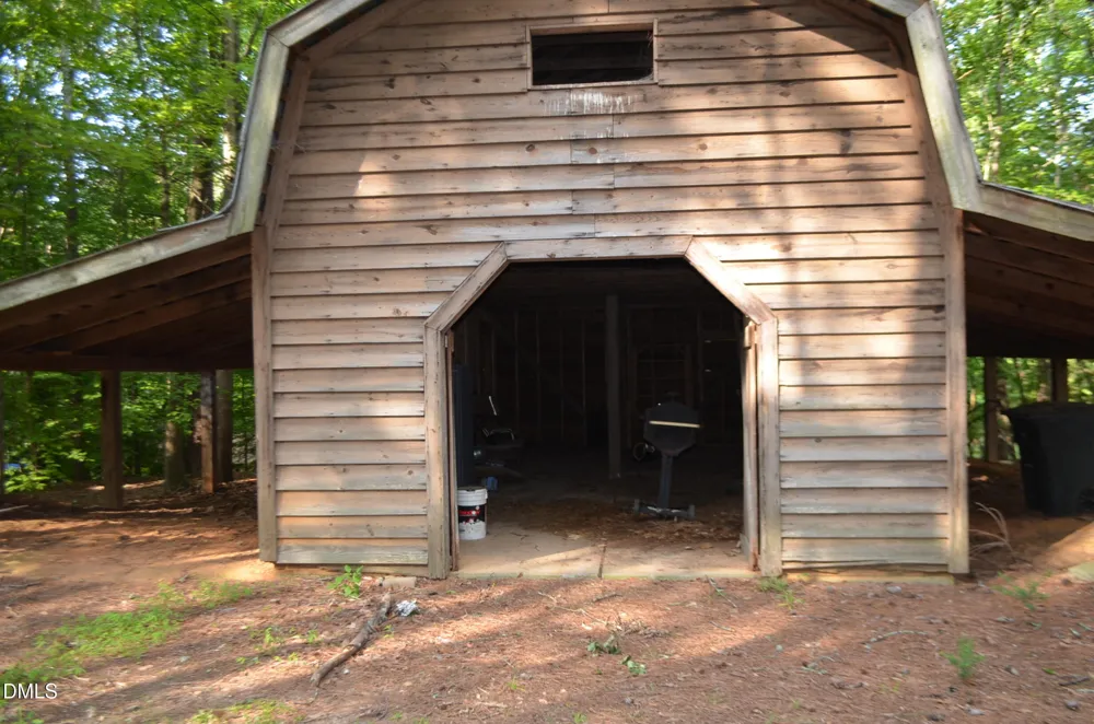 1212 Happy Hunting Hills Drive Holly Springs, NC 27540