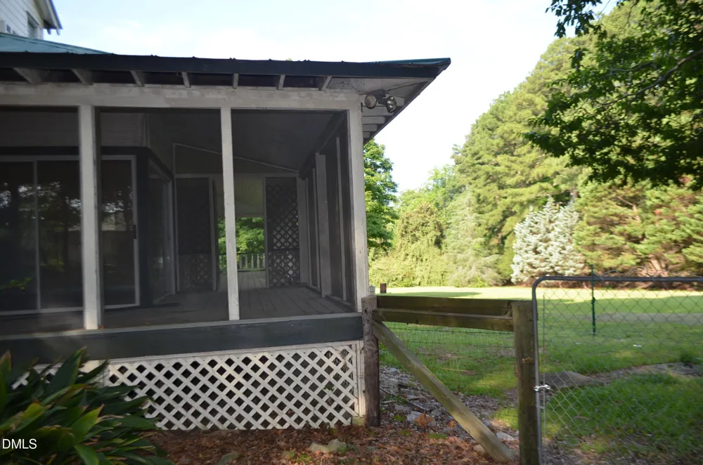 1212 Happy Hunting Hills Drive Holly Springs, NC 27540