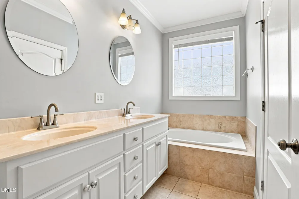 4313 Maple Leaf Lane SW Wilson, NC 27893