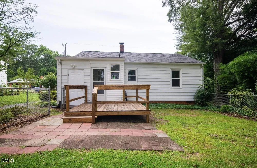 611 E Finch Street Siler City, NC 27344