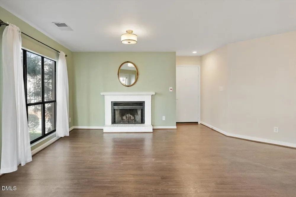 924 New Kent Place Cary, NC 27511