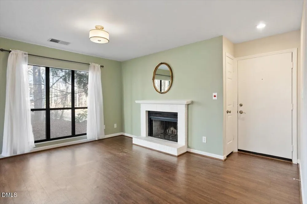 924 New Kent Place Cary, NC 27511