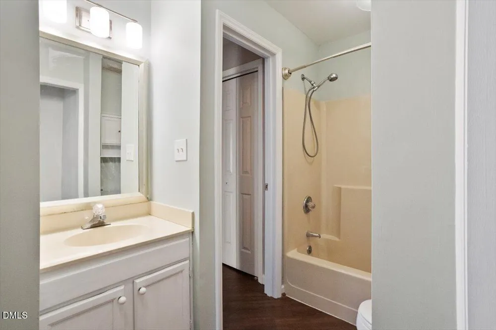 924 New Kent Place Cary, NC 27511