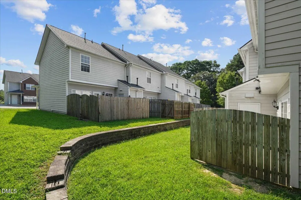 2857 Bennington Drive Clayton, NC 27520