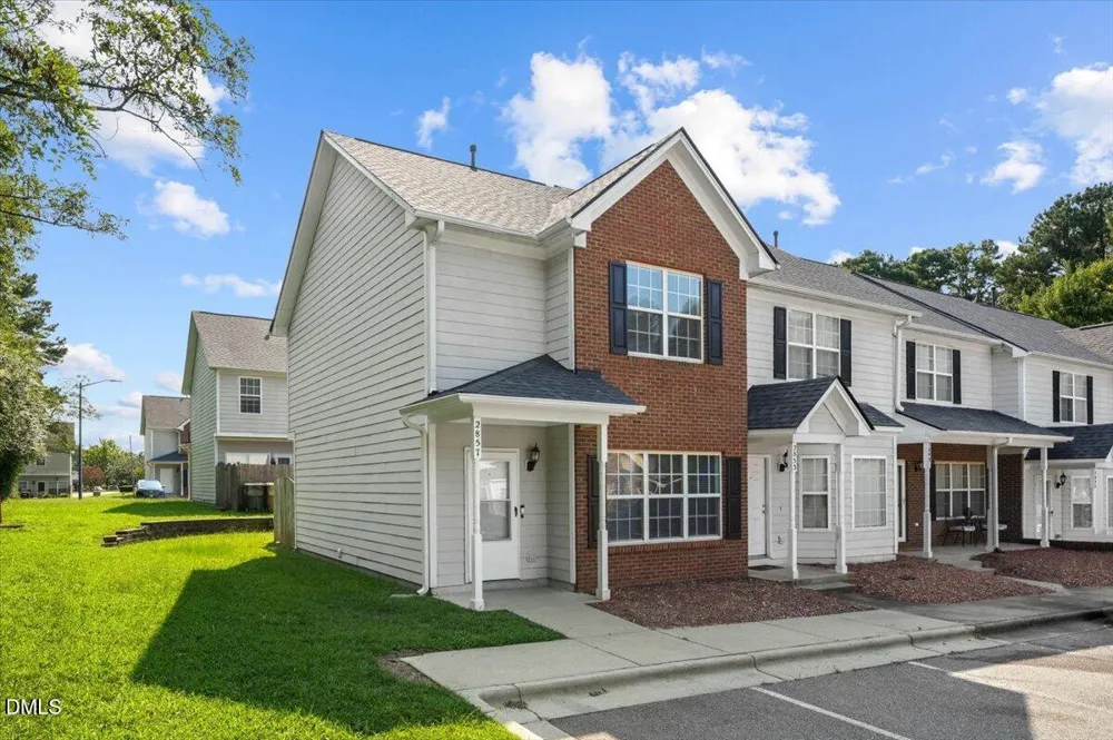 2857 Bennington Drive Clayton, NC 27520