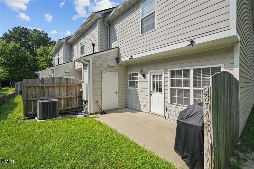 2857 Bennington Drive Clayton, NC 27520