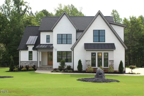 40 Serenity Woods Trail