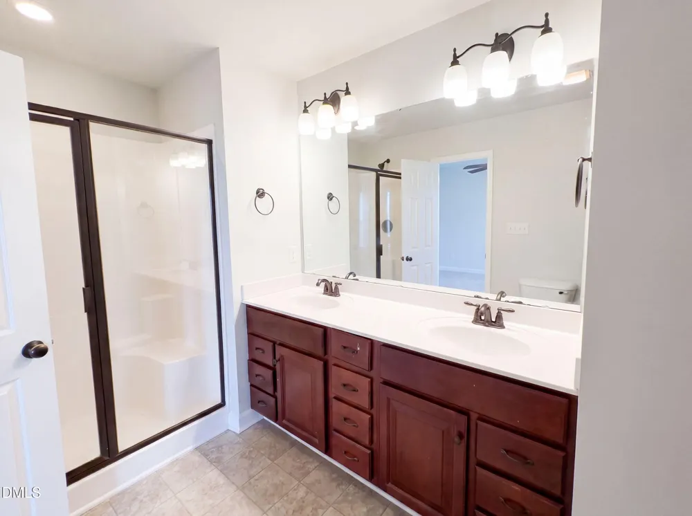 208 Settlers Pointe Drive Pikeville, NC 27863