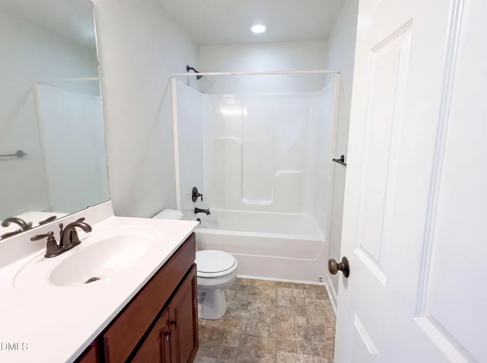 208 Settlers Pointe Drive Pikeville, NC 27863