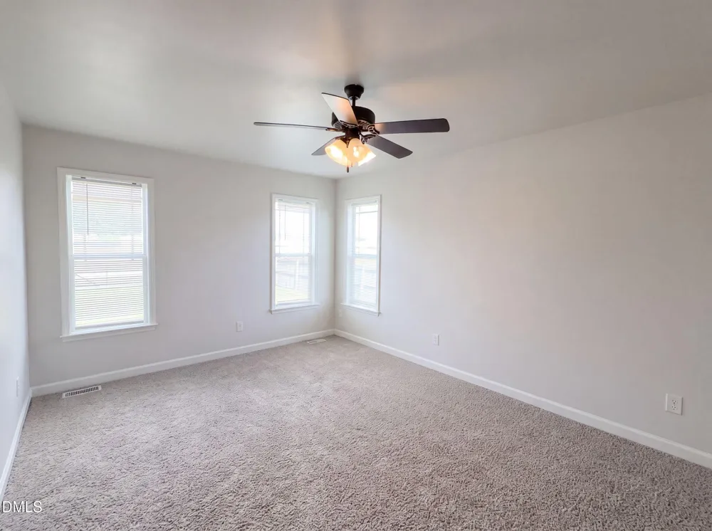 208 Settlers Pointe Drive Pikeville, NC 27863