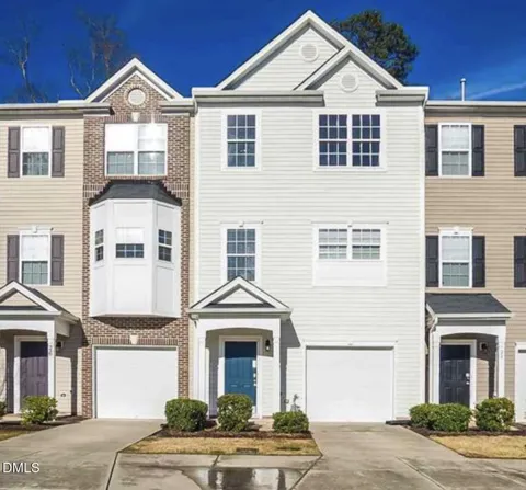24 Mulberry Court