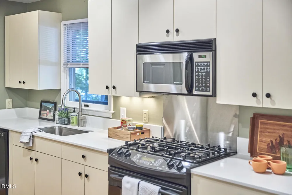 105 Westbury Court Chapel Hill, NC 27516