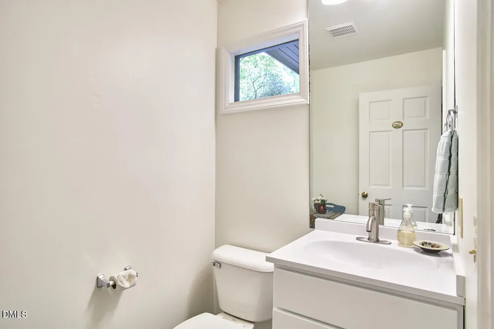 105 Westbury Court Chapel Hill, NC 27516