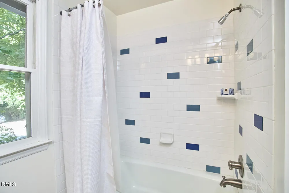 105 Westbury Court Chapel Hill, NC 27516