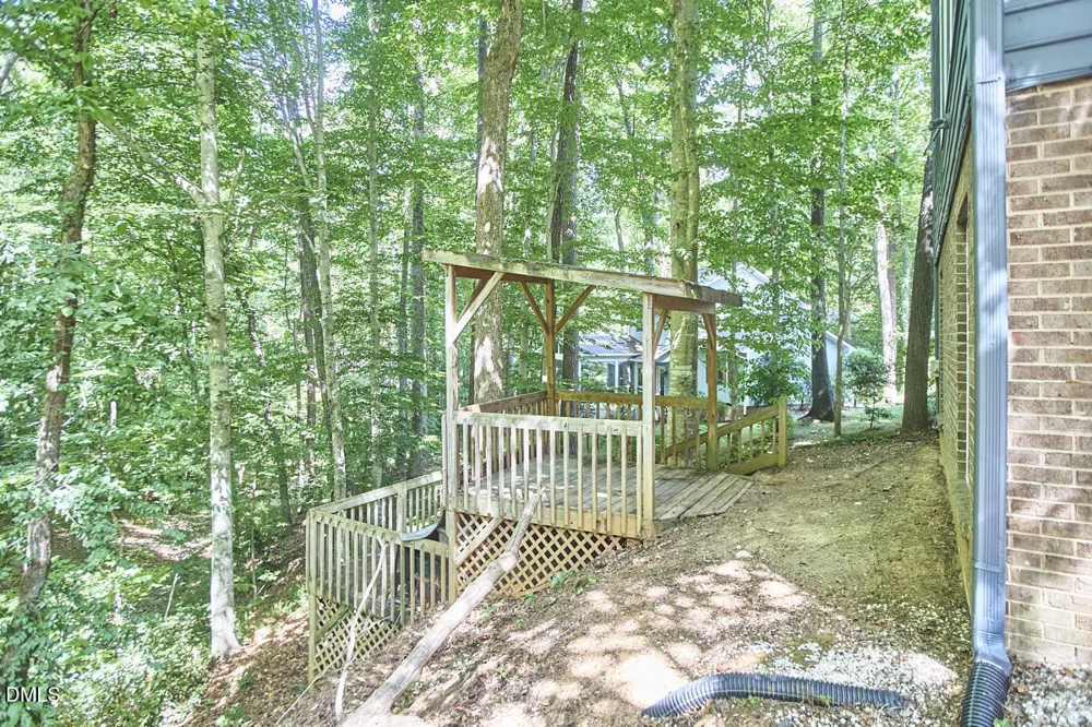 105 Westbury Court Chapel Hill, NC 27516