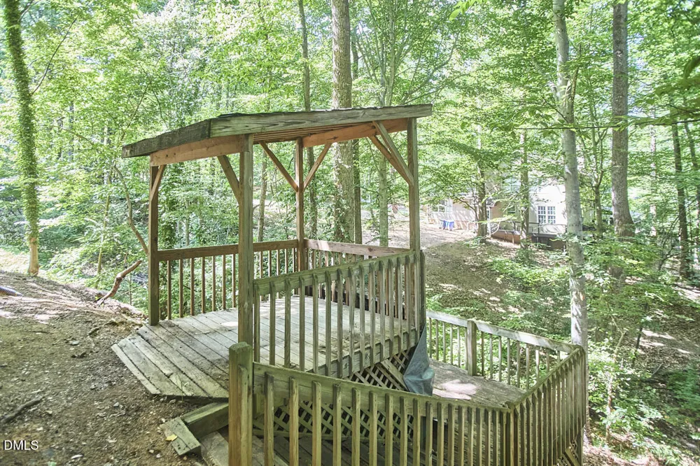 105 Westbury Court Chapel Hill, NC 27516