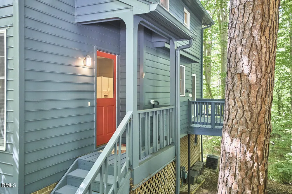 105 Westbury Court Chapel Hill, NC 27516