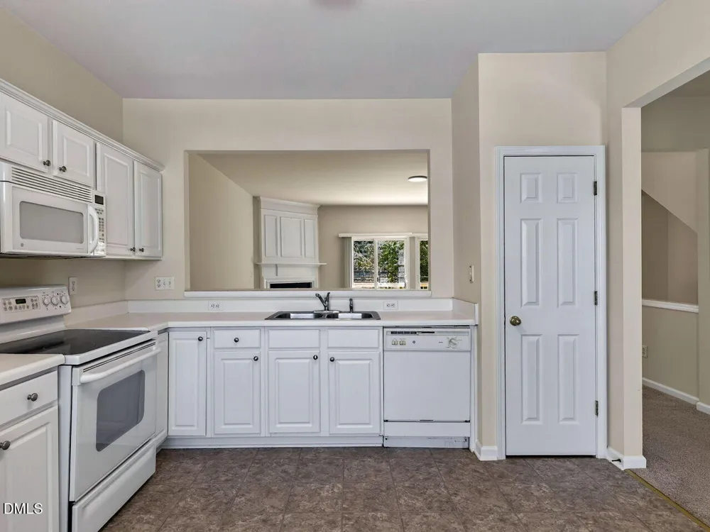 206 Great Ridge Court Morrisville, NC 27560