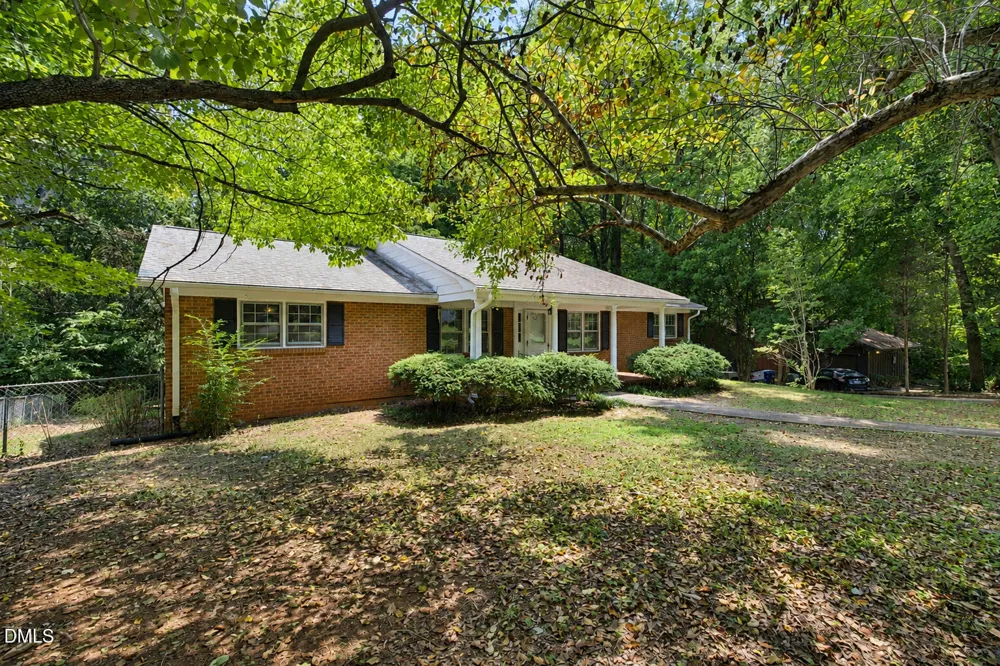 4819 Gladwyn Drive Winston-Salem, NC 27104