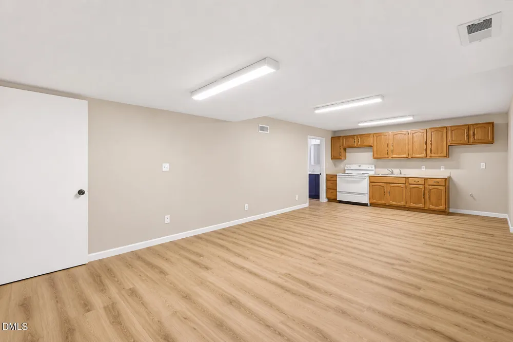 4819 Gladwyn Drive Winston-Salem, NC 27104