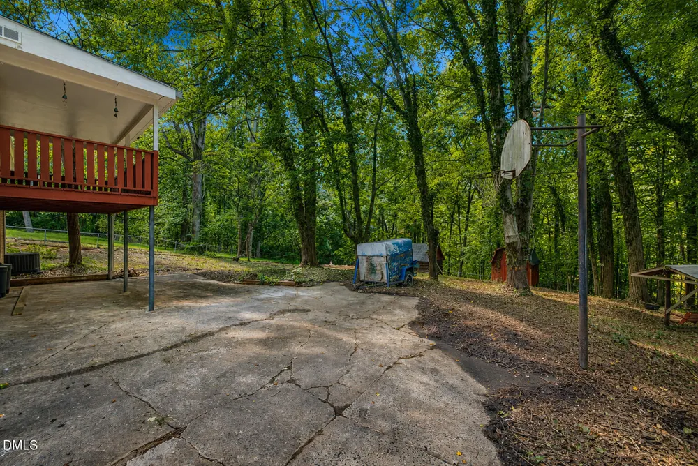 4819 Gladwyn Drive Winston-Salem, NC 27104