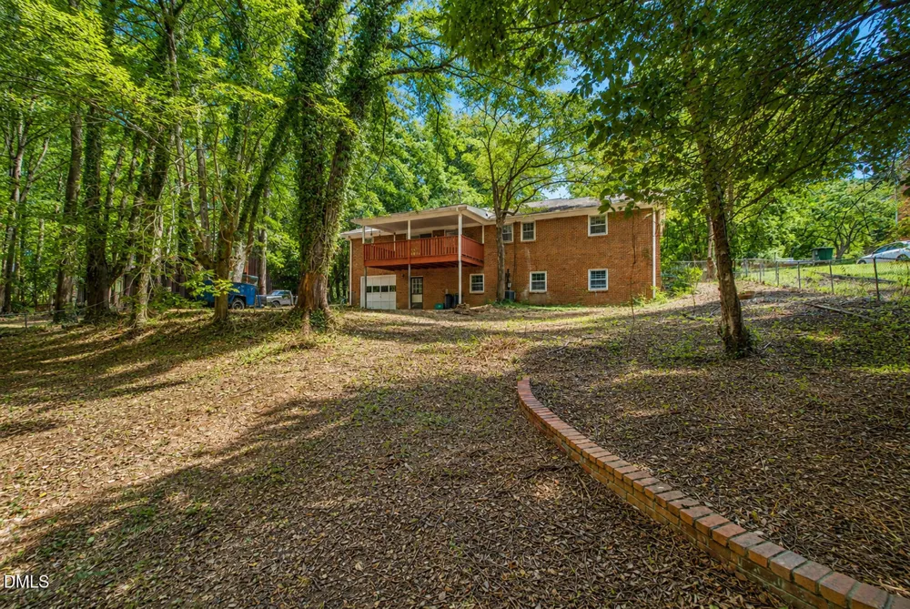 4819 Gladwyn Drive Winston-Salem, NC 27104