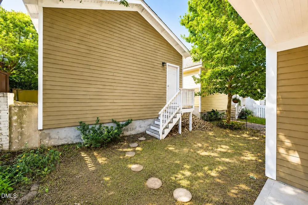 259 Tobacco Farm Way Chapel Hill, NC 27516