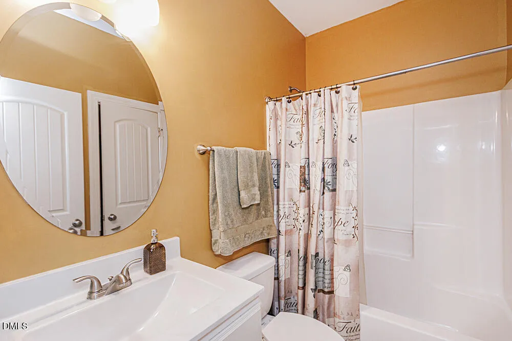 4324 Bristlecone Drive Ayden, NC 28513